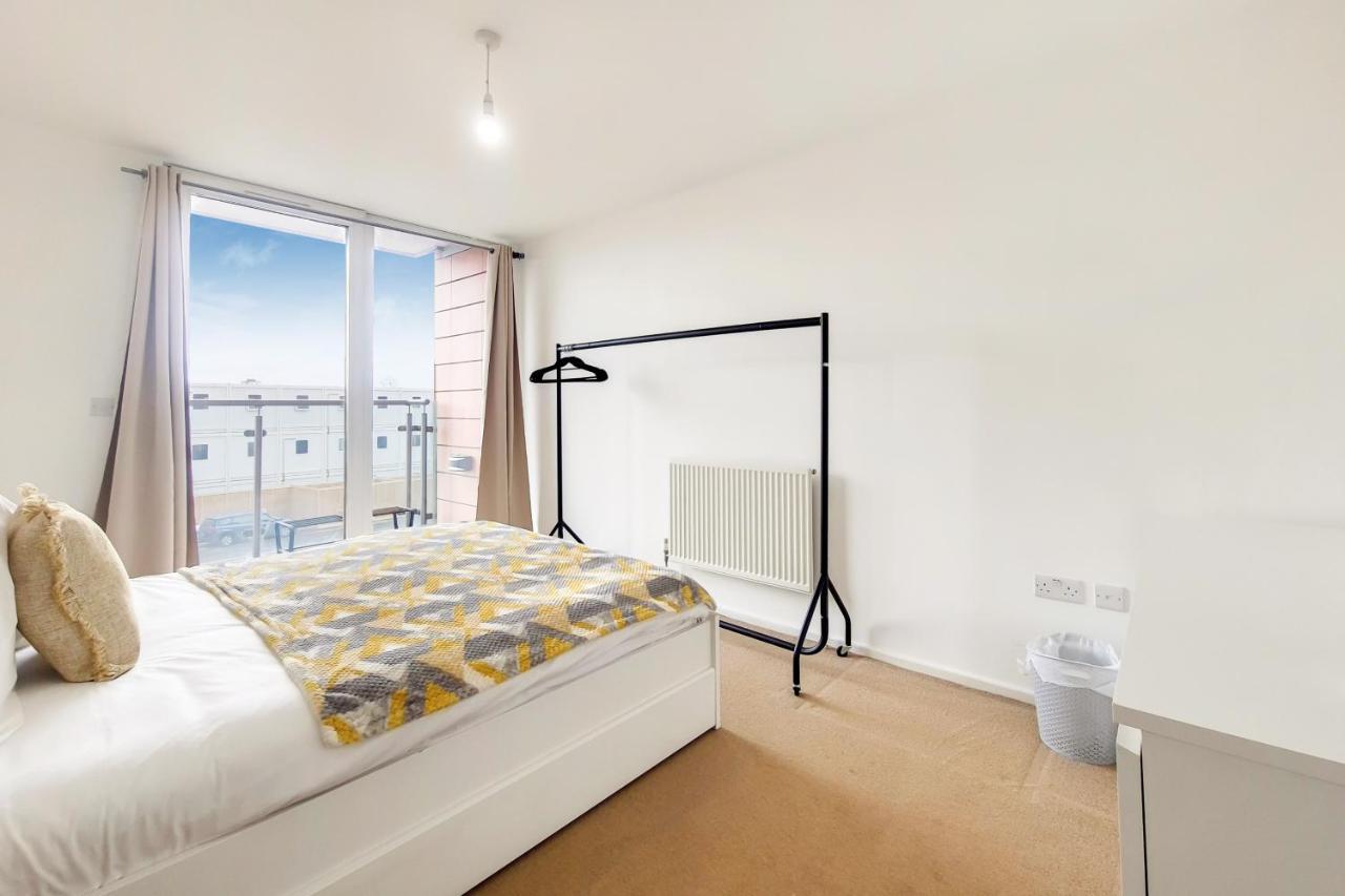 Free Parking - Two Bed Apartment By London Docklands Exterior foto